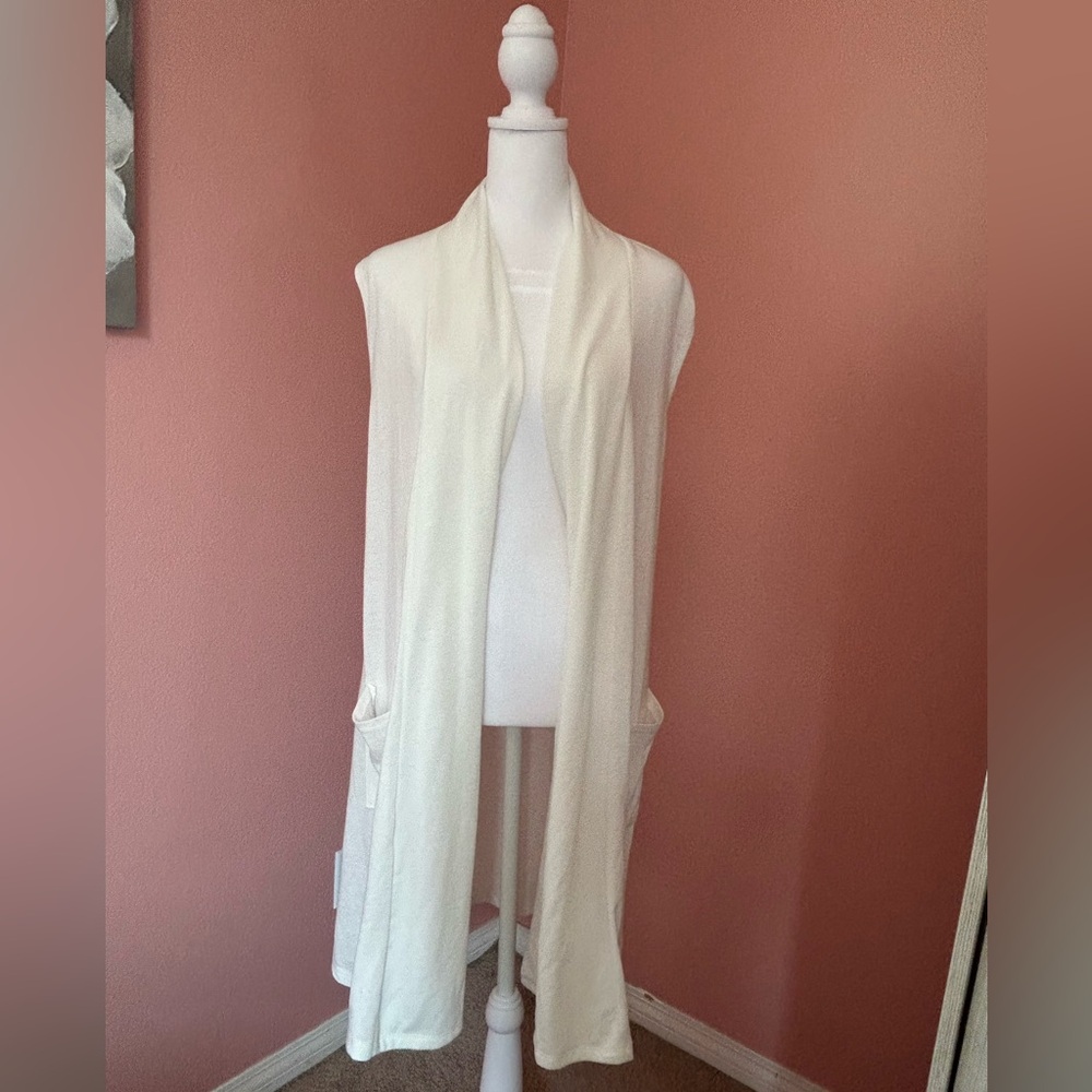 SOLD ****soft long white sleeveless duster boho layering piece cardigan pockets - Picture 5 of 5